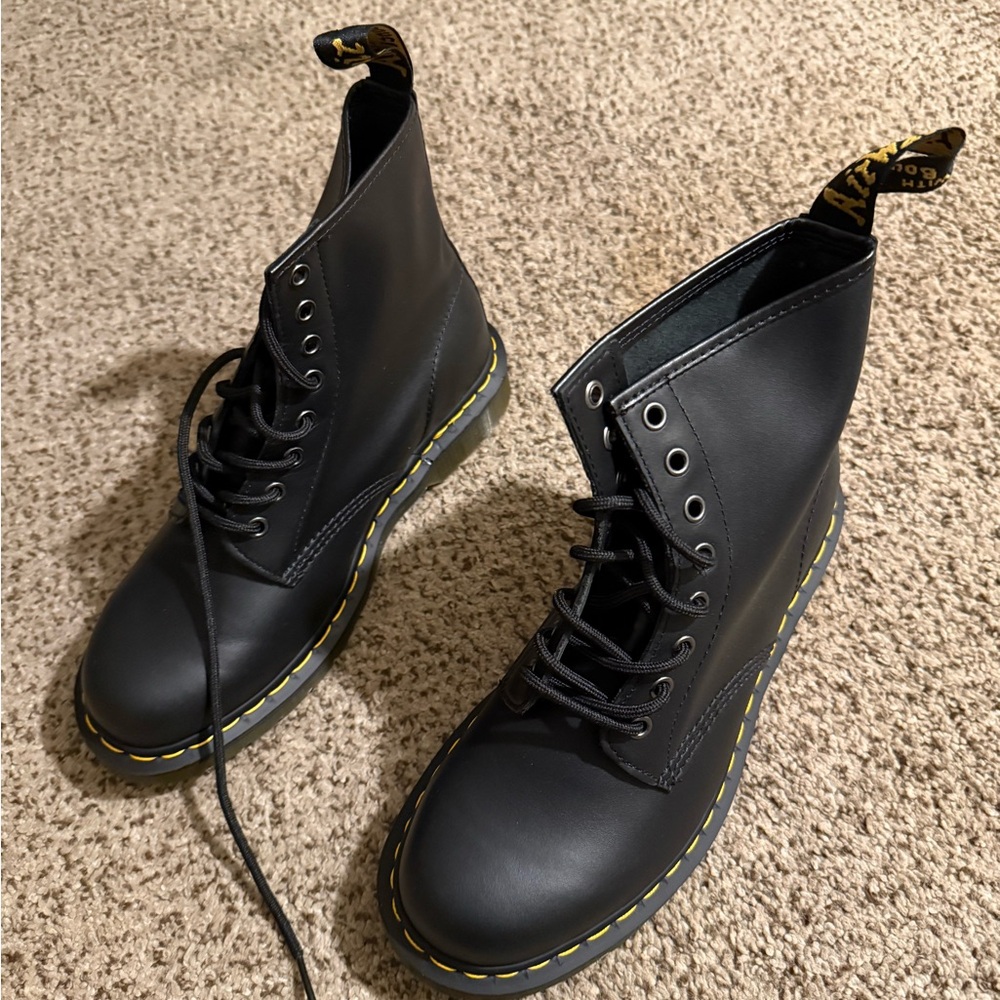 Doc Marten 1460 Men’s Boots Brand New in Box